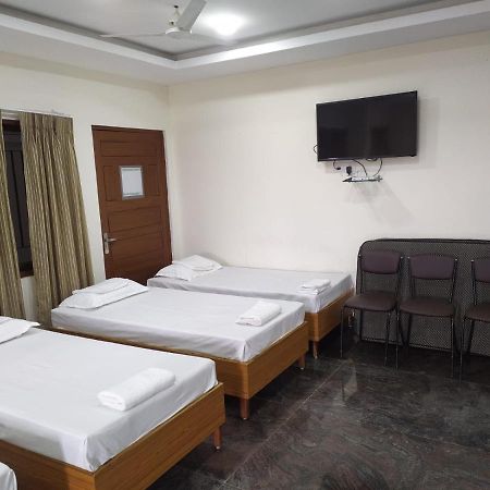 Bay Inn Chennai Exteriör bild