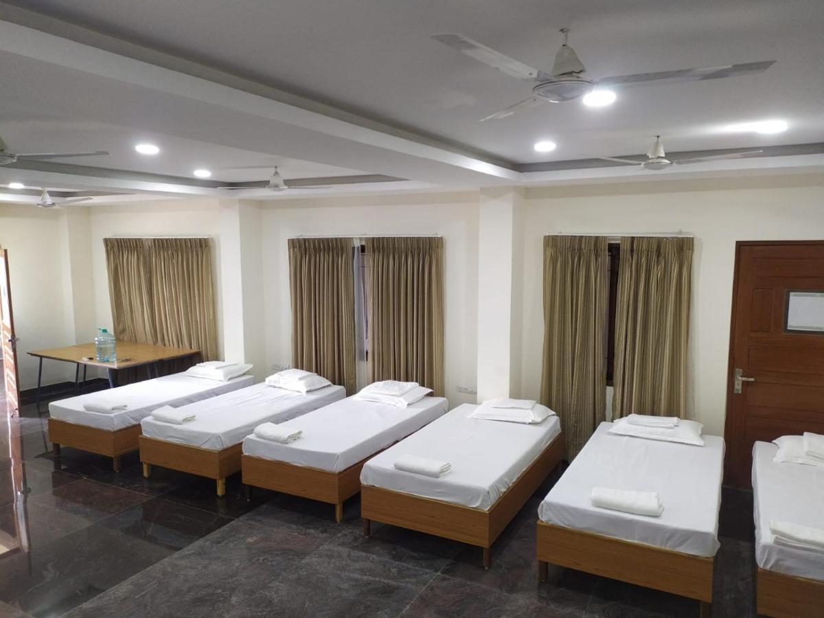 Bay Inn Chennai Exteriör bild