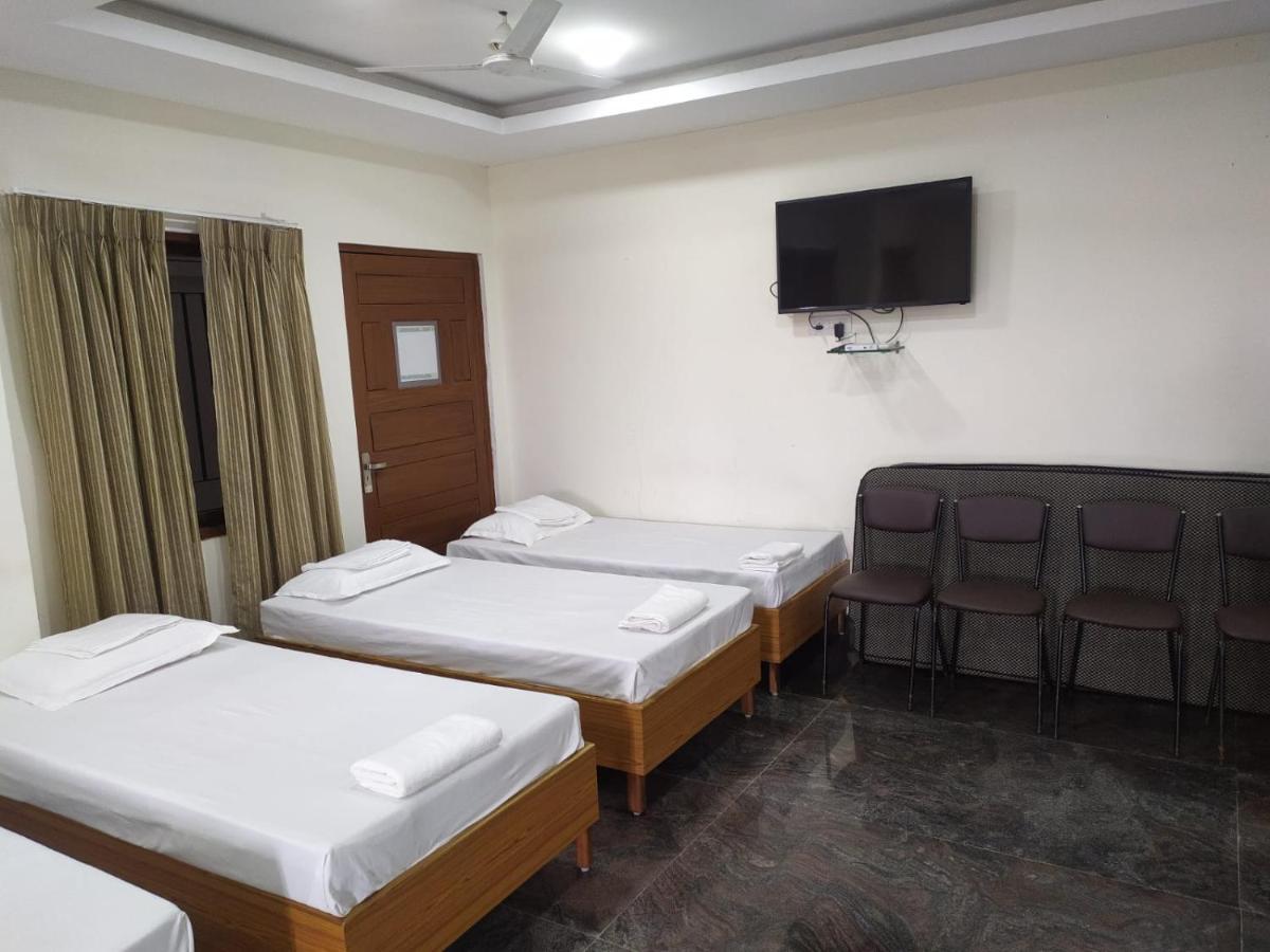 Bay Inn Chennai Exteriör bild
