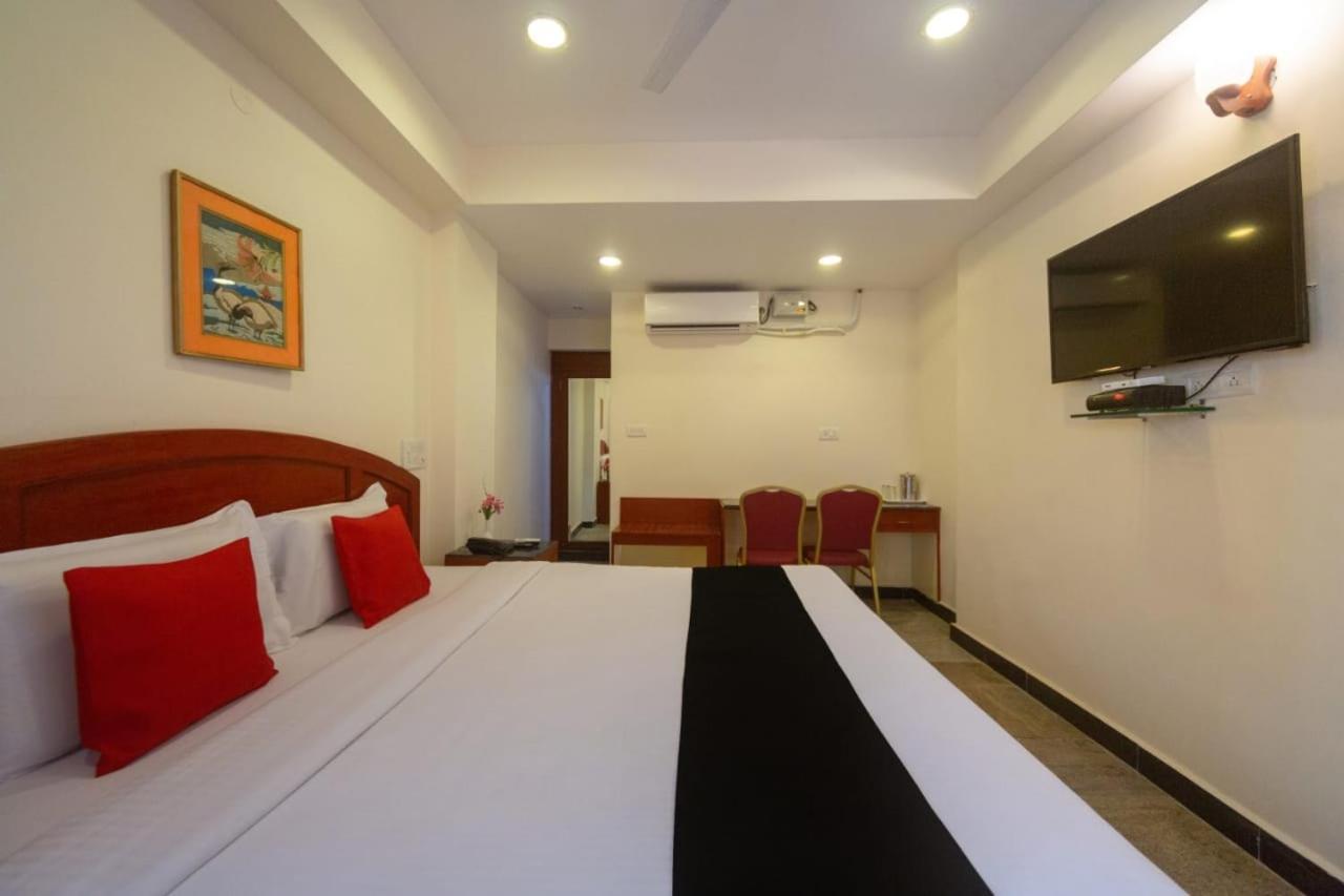 Bay Inn Chennai Exteriör bild