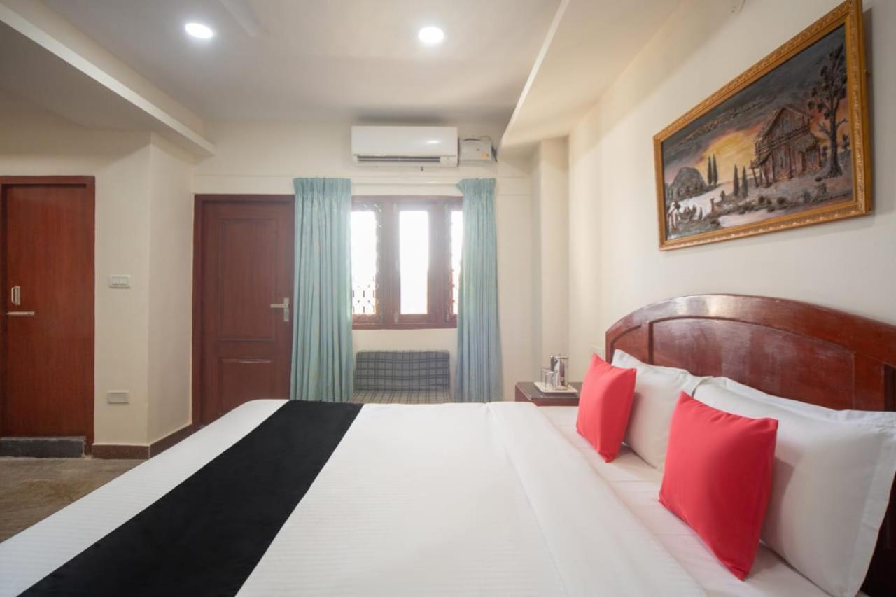 Bay Inn Chennai Exteriör bild