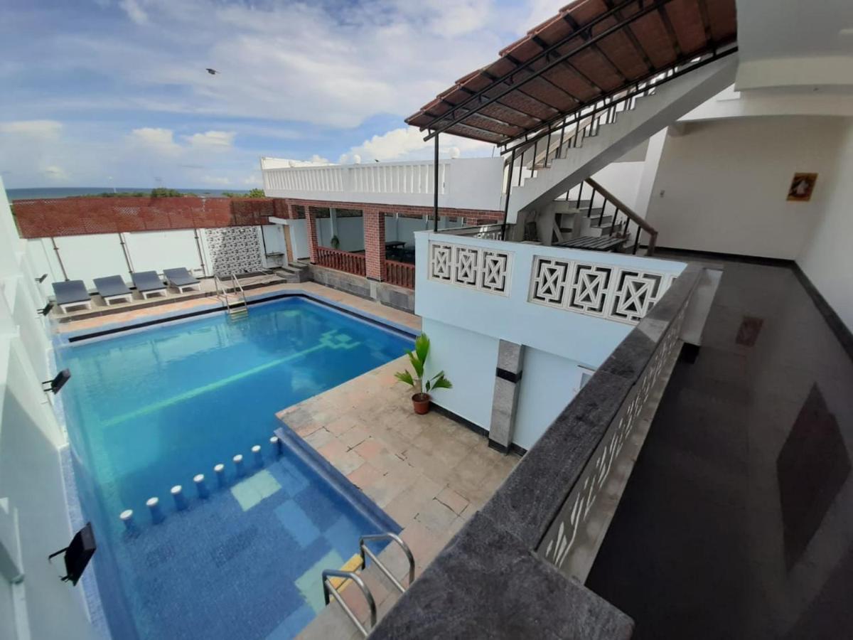 Bay Inn Chennai Exteriör bild