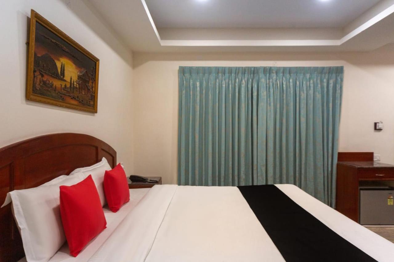 Bay Inn Chennai Exteriör bild